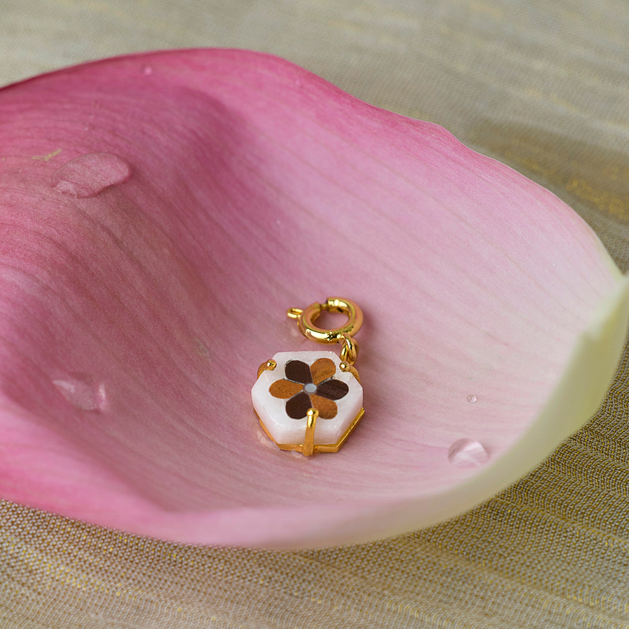 Noor Charm (Earthy brown)