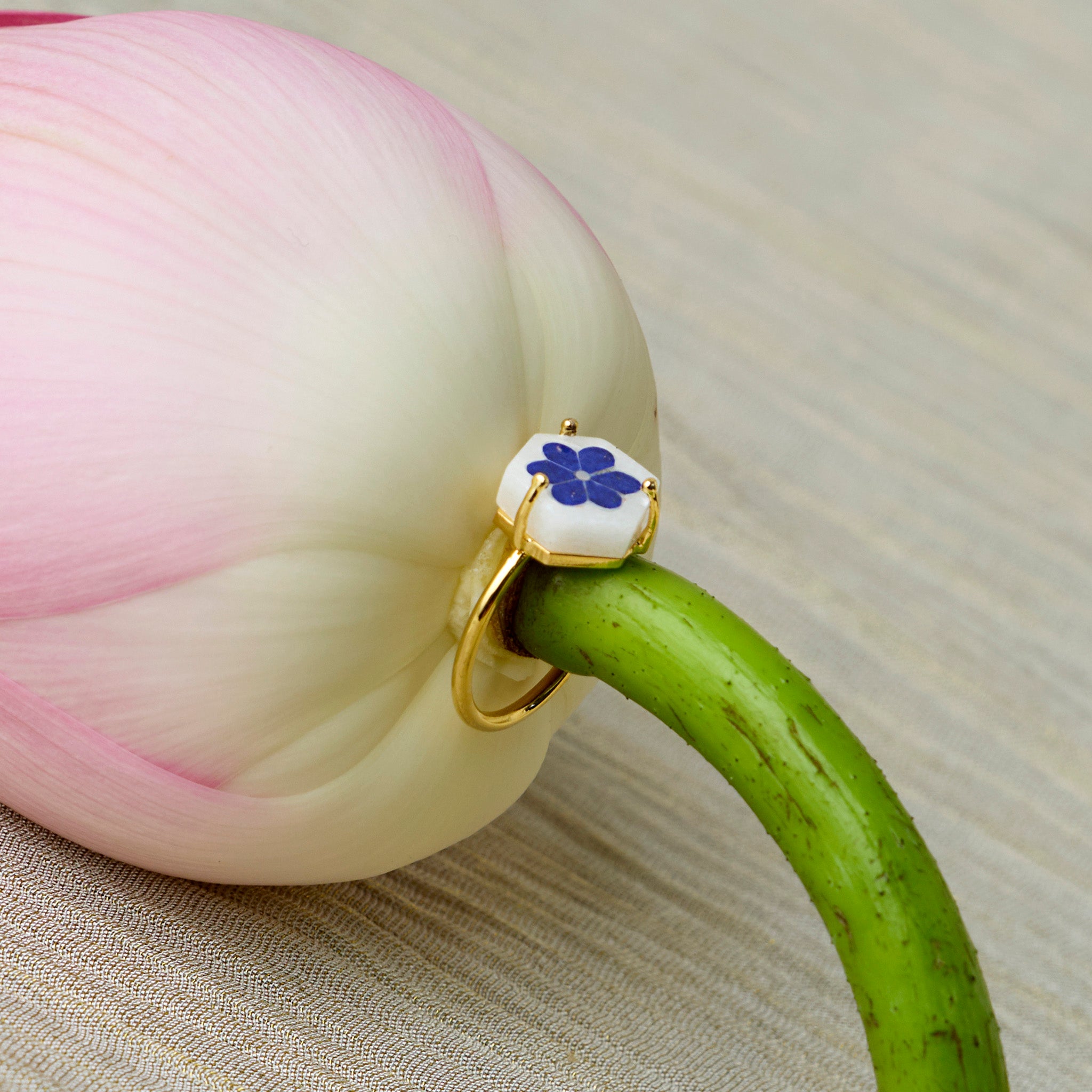 Noor ring (Midnight blue)